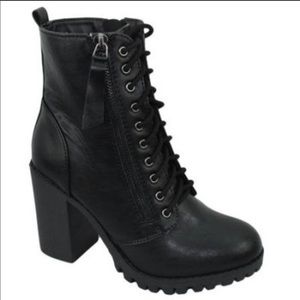 Soda Malia women’s combat boot black